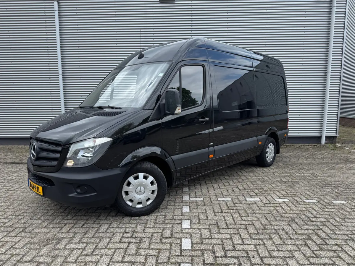 319 3.0V6 Automaat,EURO 6,BlueTEC 366,Nav-Camera,Airco,3Pers,Trekhaak+opstap