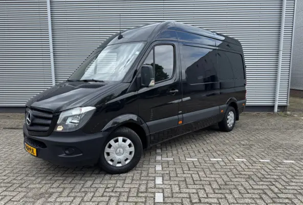 319 3.0V6 Automaat,EURO 6,BlueTEC 366,Nav-Camera,Airco,3Pers,Trekhaak+opstap