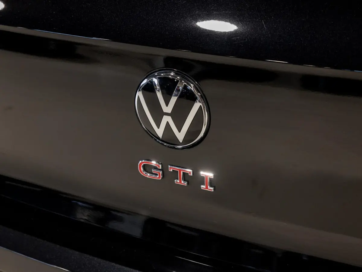 2.0 TSI GTI / 245pk / Achteruitrij camera / Dodehoek assistent / Stoel en stuurverwarming /