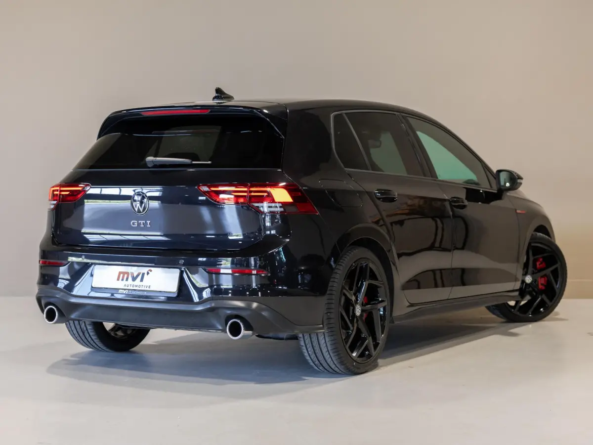 2.0 TSI GTI / 245pk / Achteruitrij camera / Dodehoek assistent / Stoel en stuurverwarming /