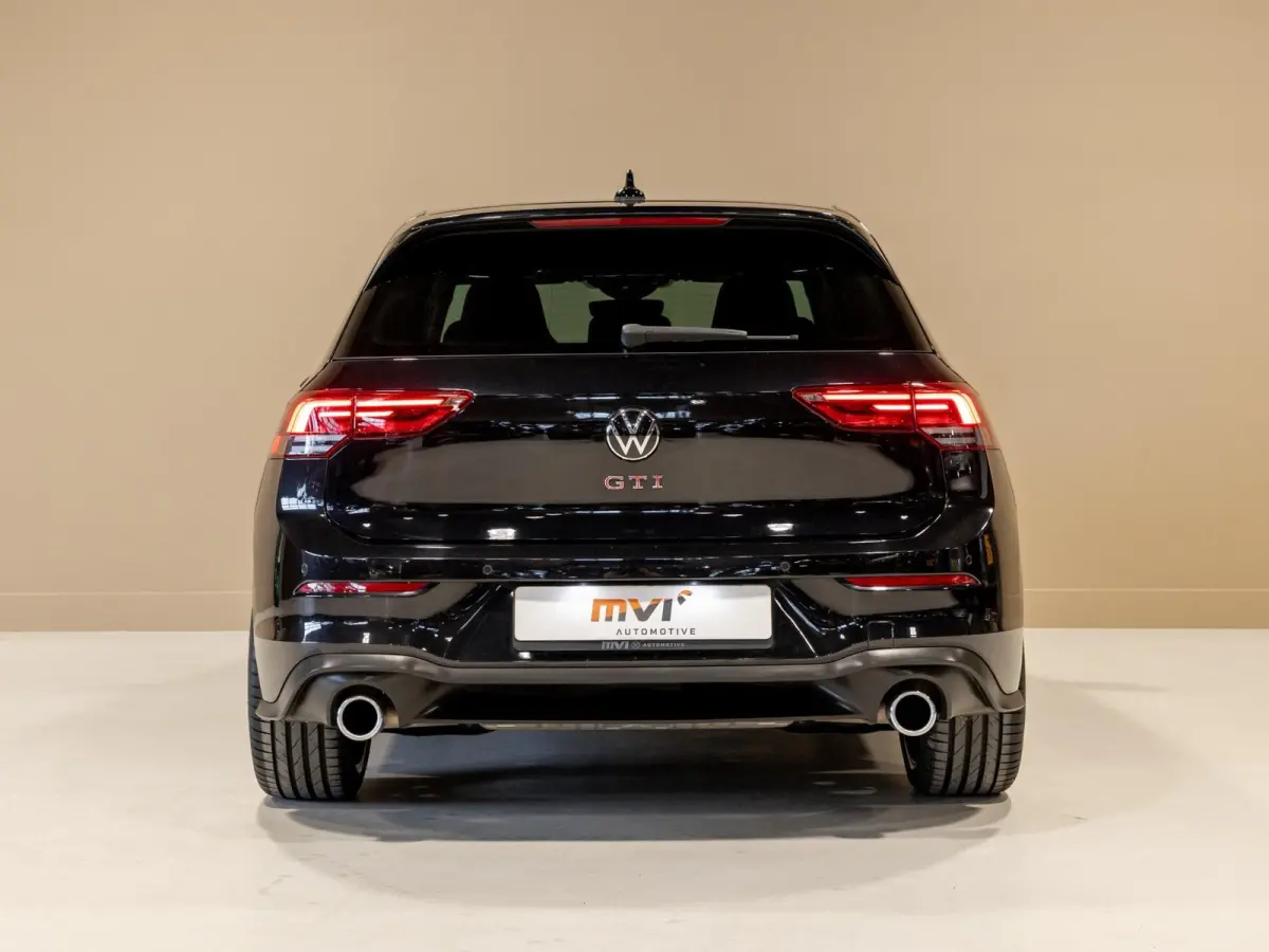 2.0 TSI GTI / 245pk / Achteruitrij camera / Dodehoek assistent / Stoel en stuurverwarming /