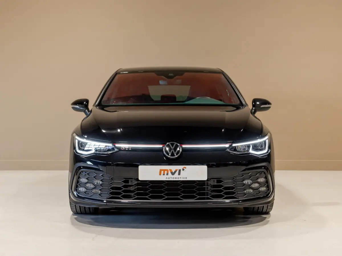 2.0 TSI GTI / 245pk / Achteruitrij camera / Dodehoek assistent / Stoel en stuurverwarming /