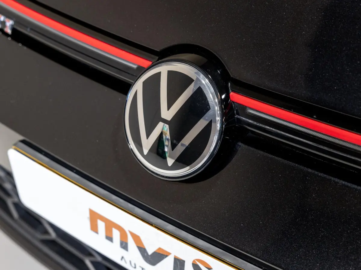 2.0 TSI GTI / 245pk / Achteruitrij camera / Dodehoek assistent / Stoel en stuurverwarming /