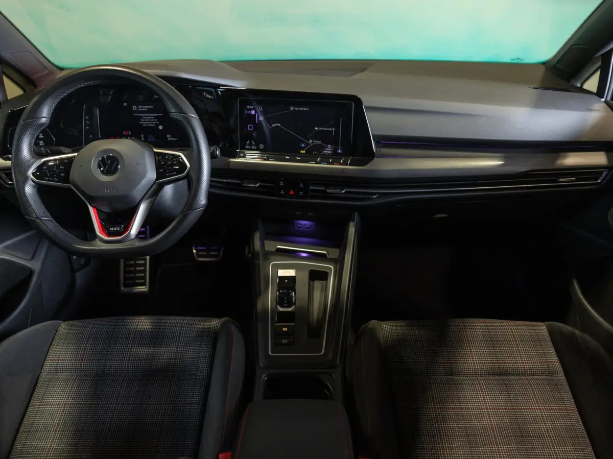 2.0 TSI GTI / 245pk / Achteruitrij camera / Dodehoek assistent / Stoel en stuurverwarming /