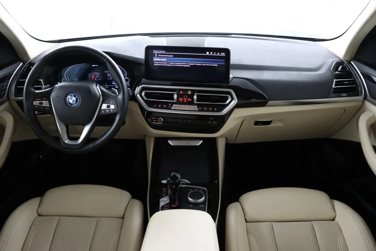 xDrive30e | SOH 96% | Elektrisch verstelbare stoelen | Comfort Access | HIFI | Stoelverwarming