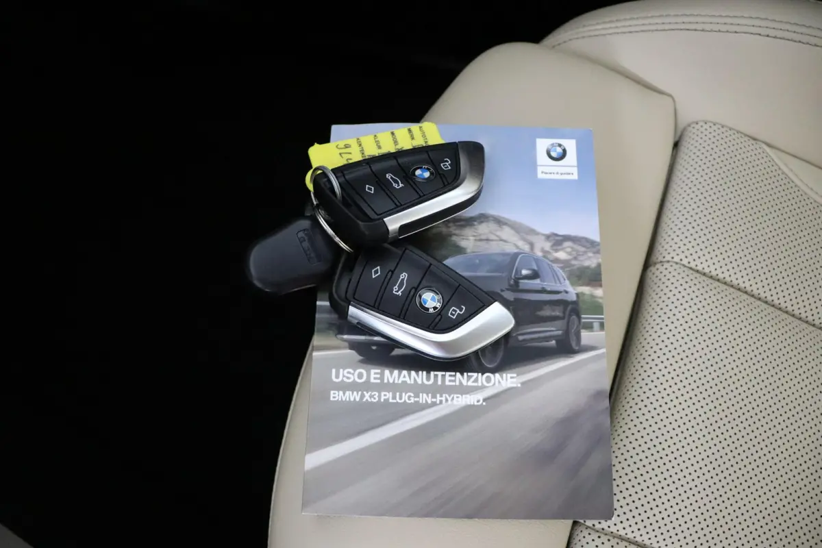 xDrive30e | SOH 96% | Elektrisch verstelbare stoelen | Comfort Access | HIFI | Stoelverwarming