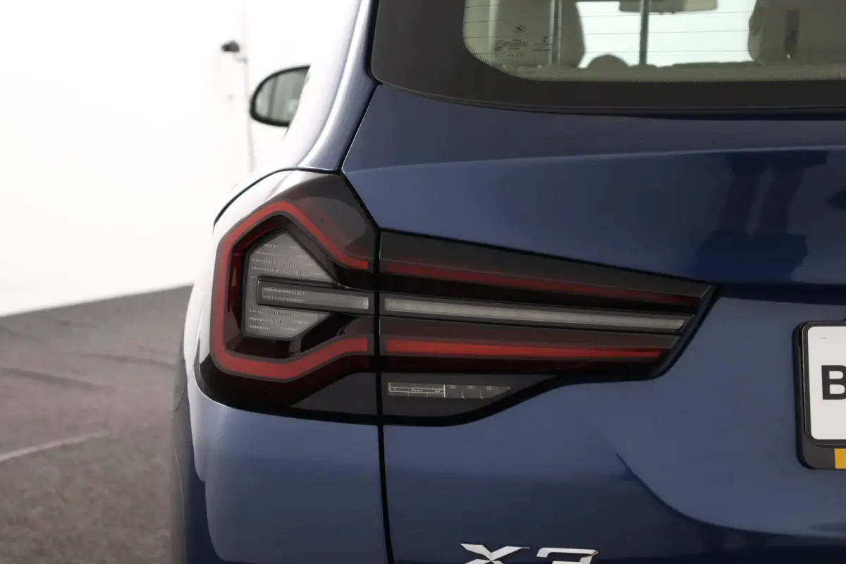 xDrive30e | SOH 96% | Elektrisch verstelbare stoelen | Comfort Access | HIFI | Stoelverwarming