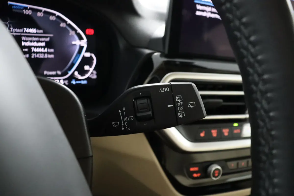 xDrive30e | SOH 96% | Elektrisch verstelbare stoelen | Comfort Access | HIFI | Stoelverwarming