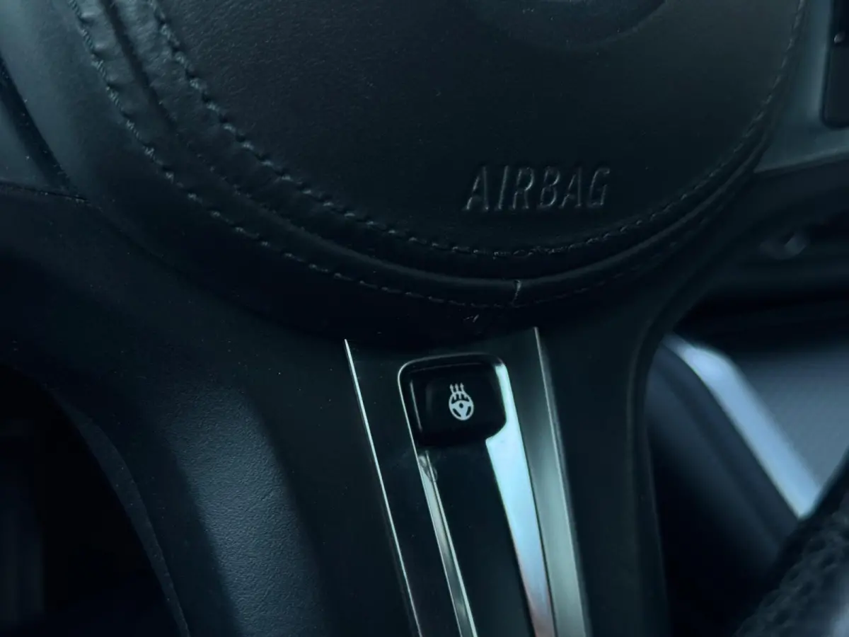 420i High Executive | Facelift | Widescreen