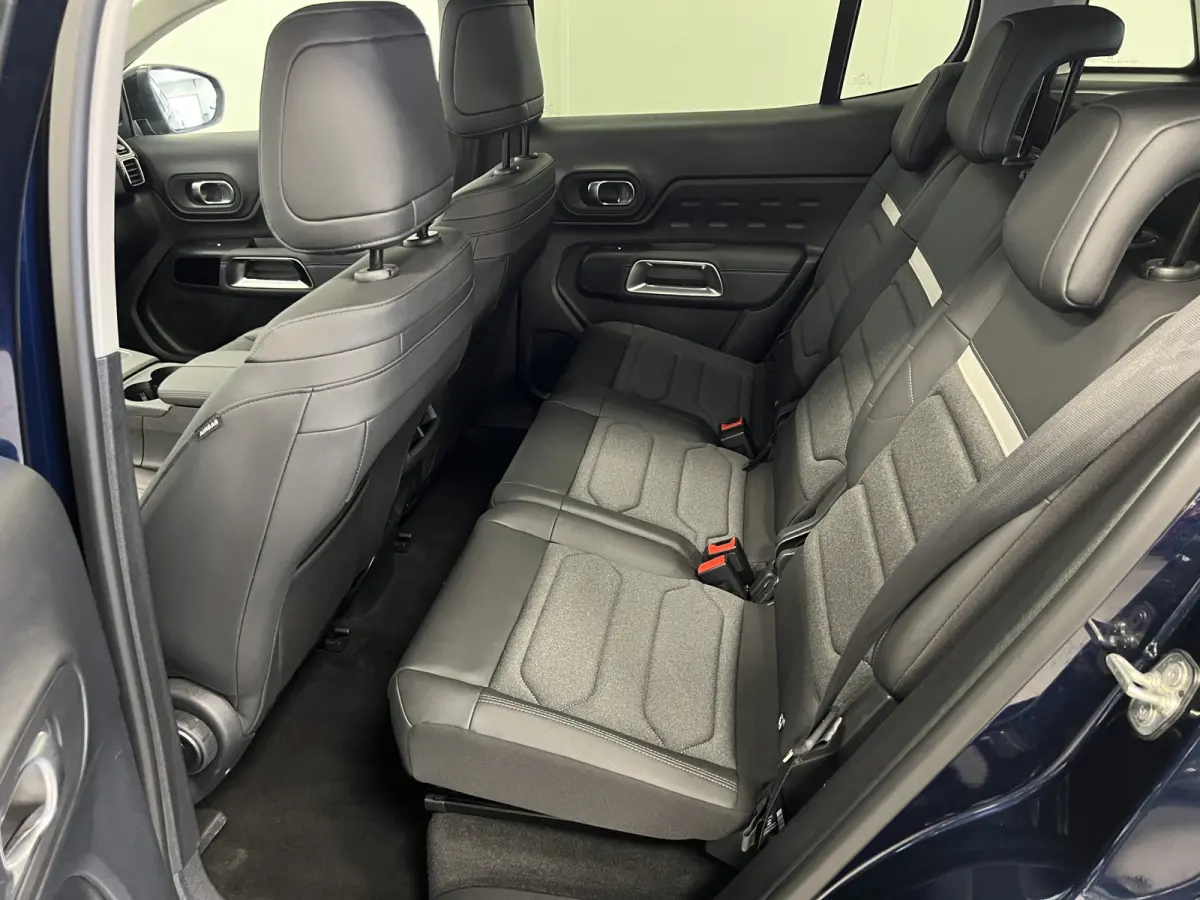 1.2 HYBRID 145PK AUT. PLUS UITV. / KEYLESS / NAVI / CAMERA / STOELVERW. / CRUISE.C/