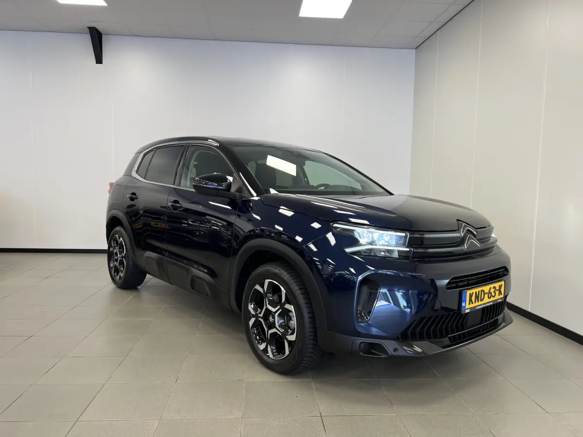 1.2 HYBRID 145PK AUT. PLUS UITV. / KEYLESS / NAVI / CAMERA / STOELVERW. / CRUISE.C/