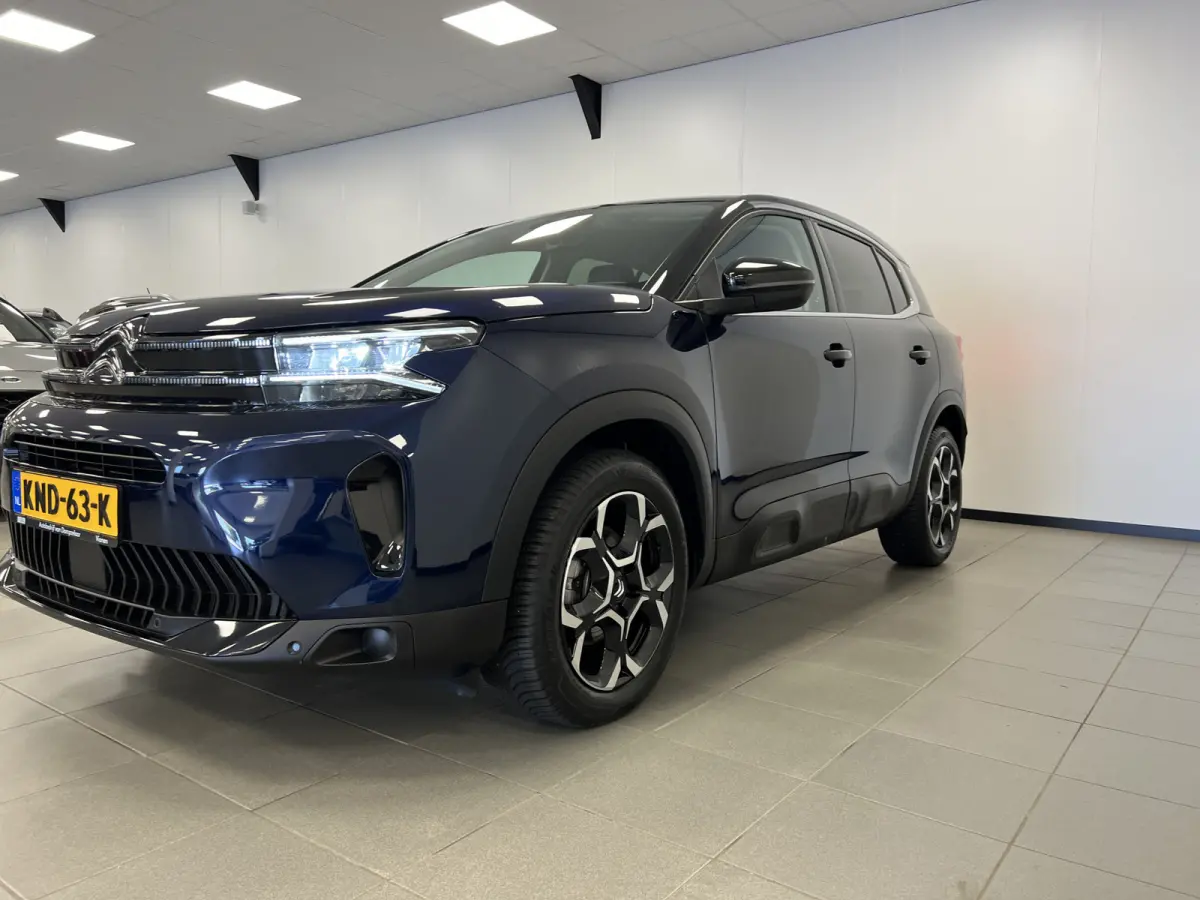 1.2 HYBRID 145PK AUT. PLUS UITV. / KEYLESS / NAVI / CAMERA / STOELVERW. / CRUISE.C/