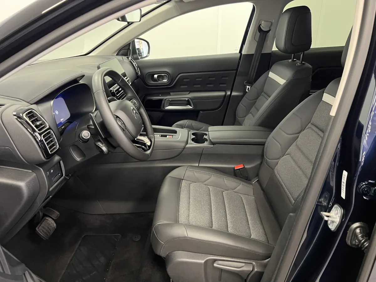 1.2 HYBRID 145PK AUT. PLUS UITV. / KEYLESS / NAVI / CAMERA / STOELVERW. / CRUISE.C/