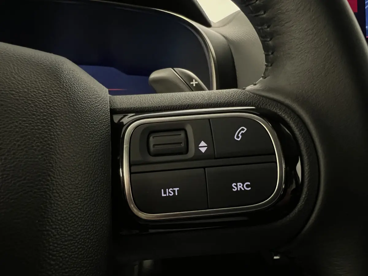 1.2 HYBRID 145PK AUT. PLUS UITV. / KEYLESS / NAVI / CAMERA / STOELVERW. / CRUISE.C/