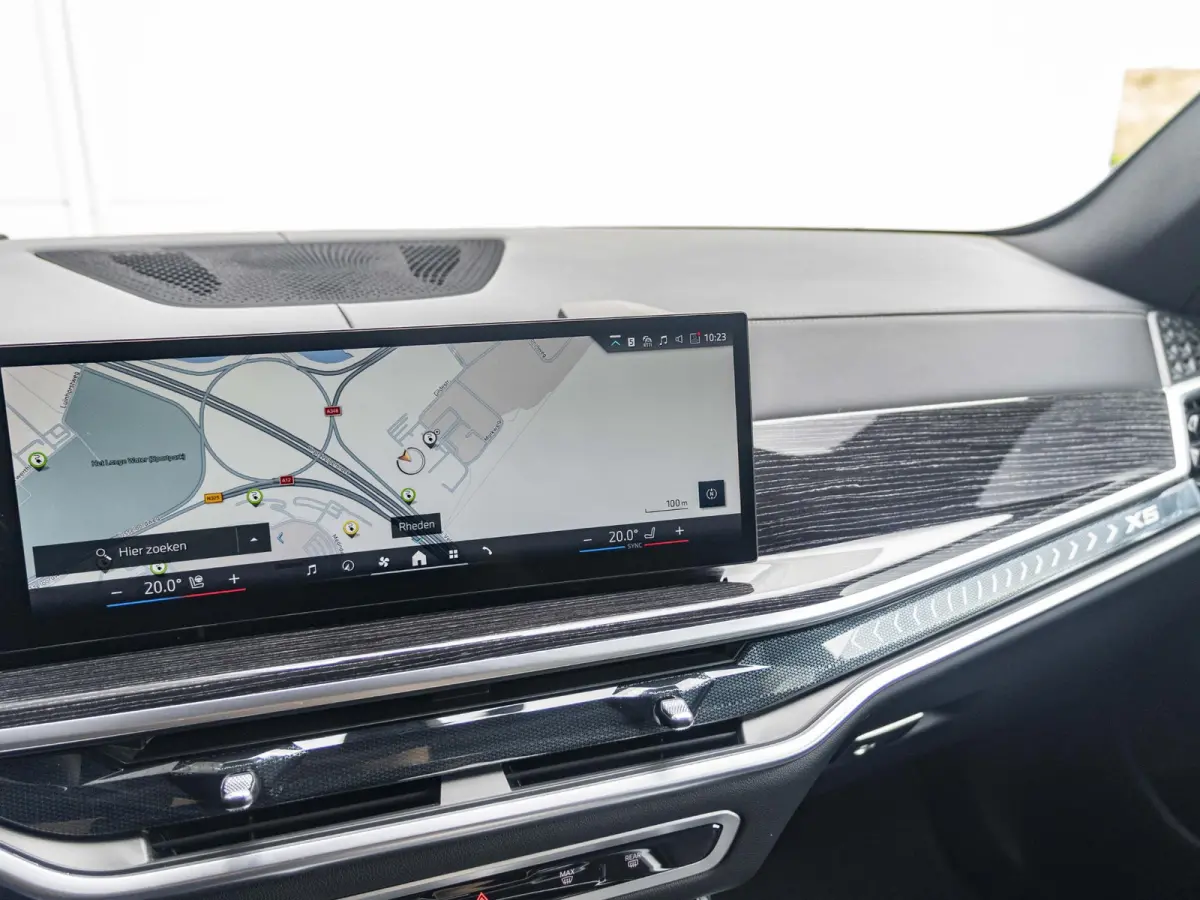 xDrive50e SoH 100% | M Sportpakket Pro | Innovation Pack | Comfort Pack | 21 inch | Comfort stoelen | Driving Assistant Professional | Harman Kardon | BMW Iconic Glow nierengrille