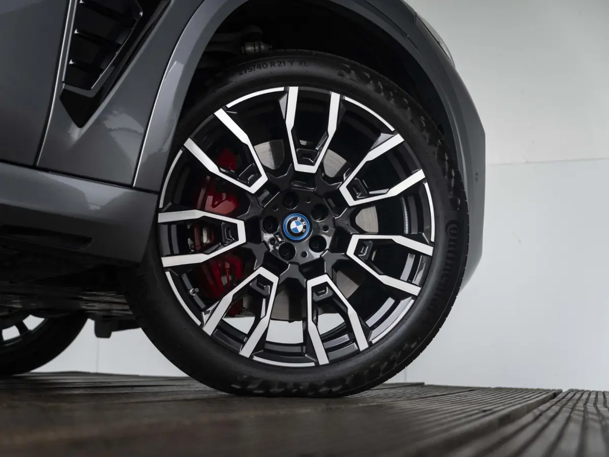 xDrive50e SoH 100% | M Sportpakket Pro | Innovation Pack | Comfort Pack | 21 inch | Comfort stoelen | Driving Assistant Professional | Harman Kardon | BMW Iconic Glow nierengrille