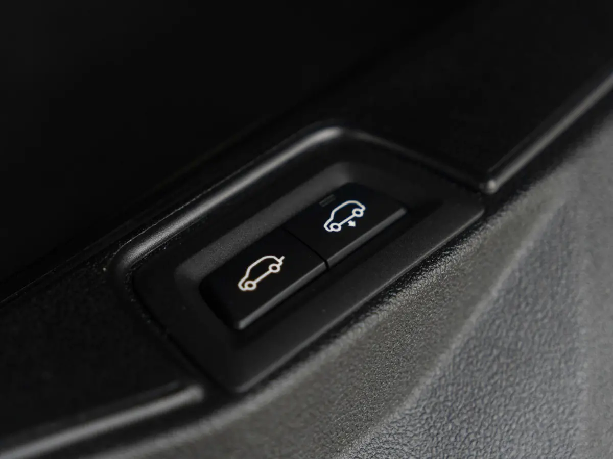 xDrive50e SoH 100% | M Sportpakket Pro | Innovation Pack | Comfort Pack | 21 inch | Comfort stoelen | Driving Assistant Professional | Harman Kardon | BMW Iconic Glow nierengrille
