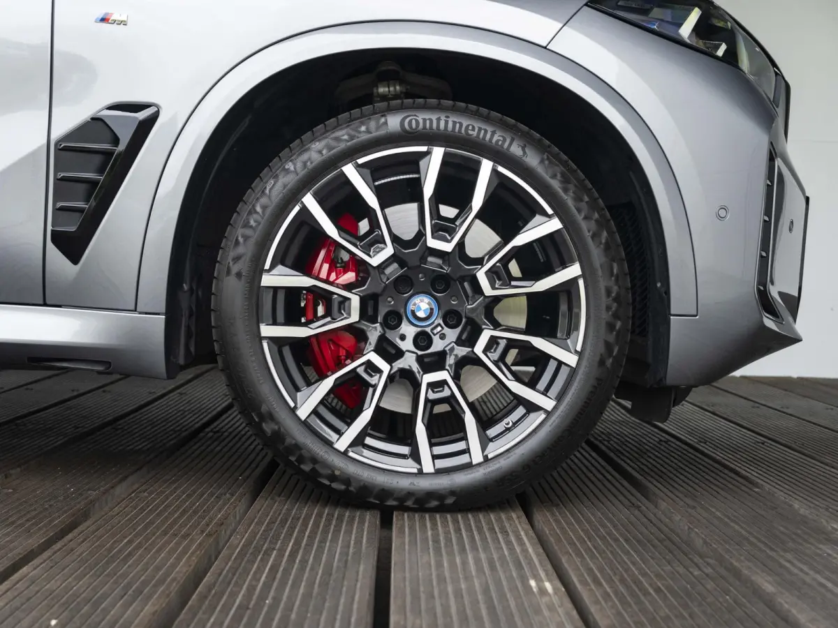 xDrive50e SoH 100% | M Sportpakket Pro | Innovation Pack | Comfort Pack | 21 inch | Comfort stoelen | Driving Assistant Professional | Harman Kardon | BMW Iconic Glow nierengrille