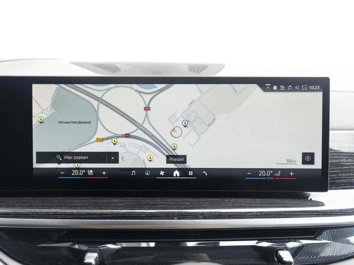 xDrive50e SoH 100% | M Sportpakket Pro | Innovation Pack | Comfort Pack | 21 inch | Comfort stoelen | Driving Assistant Professional | Harman Kardon | BMW Iconic Glow nierengrille
