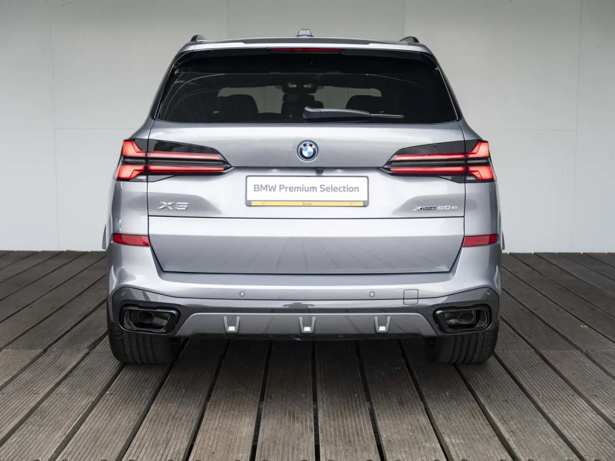 xDrive50e SoH 100% | M Sportpakket Pro | Innovation Pack | Comfort Pack | 21 inch | Comfort stoelen | Driving Assistant Professional | Harman Kardon | BMW Iconic Glow nierengrille