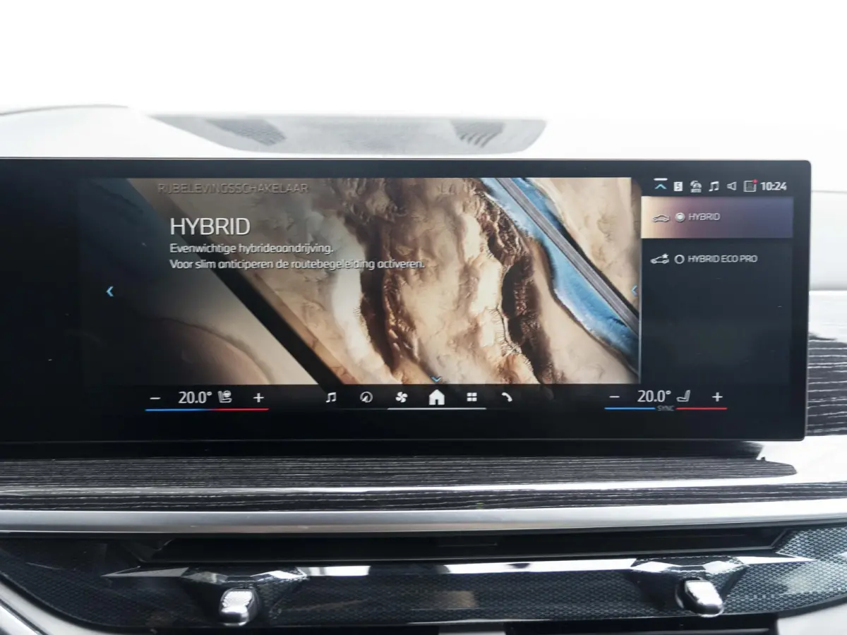 xDrive50e SoH 100% | M Sportpakket Pro | Innovation Pack | Comfort Pack | 21 inch | Comfort stoelen | Driving Assistant Professional | Harman Kardon | BMW Iconic Glow nierengrille
