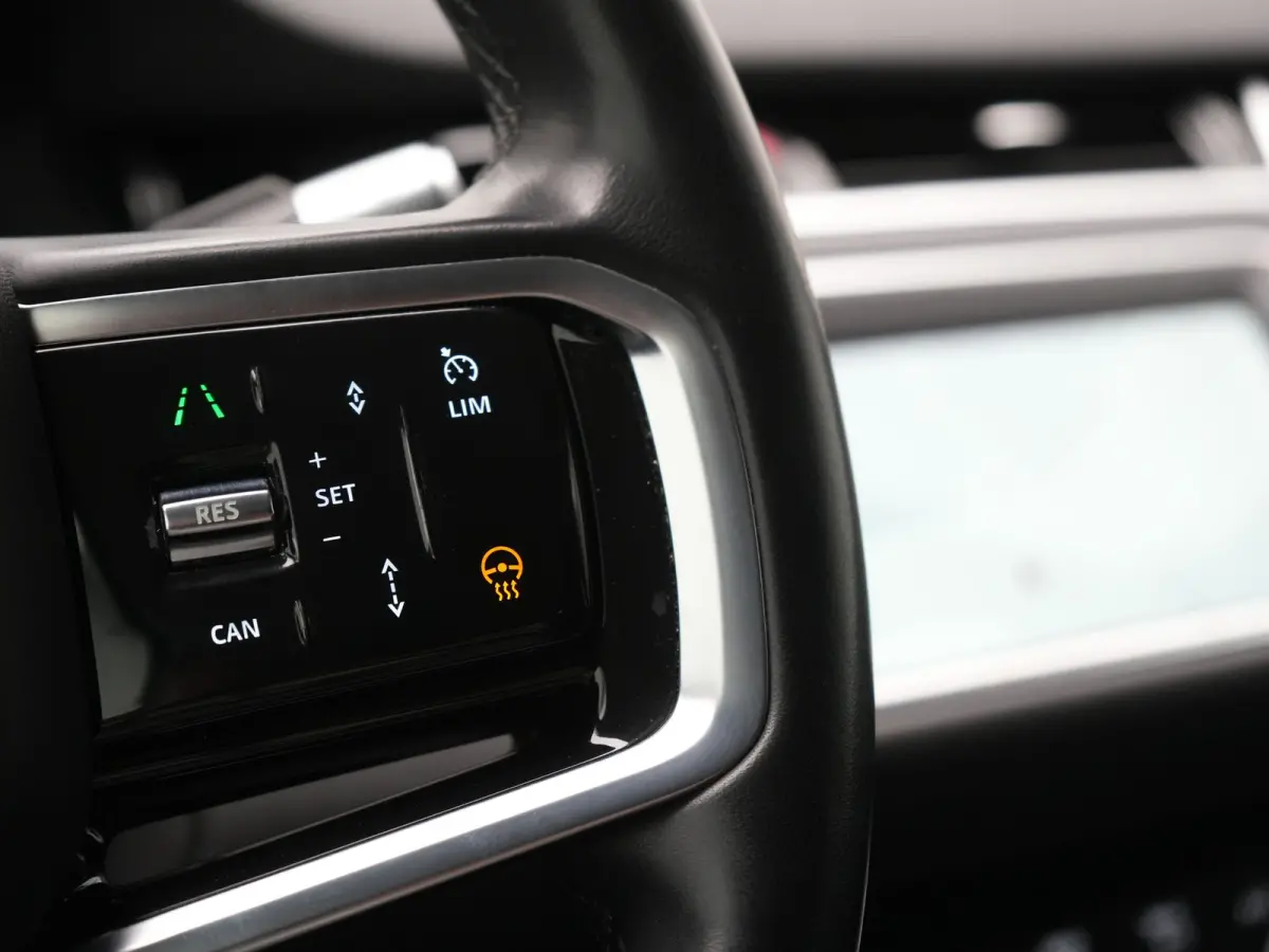 P300e AWD S PHEV 309pk Dealer O.H. | Trekhaak Afn. | Adaptive Cruise | 360 Camera | Lederen Comfortstoelen Memory & Verwarmd | Keyless | Blis | Stuur Verwarmd | Apple Carplay | Navigatie | D
