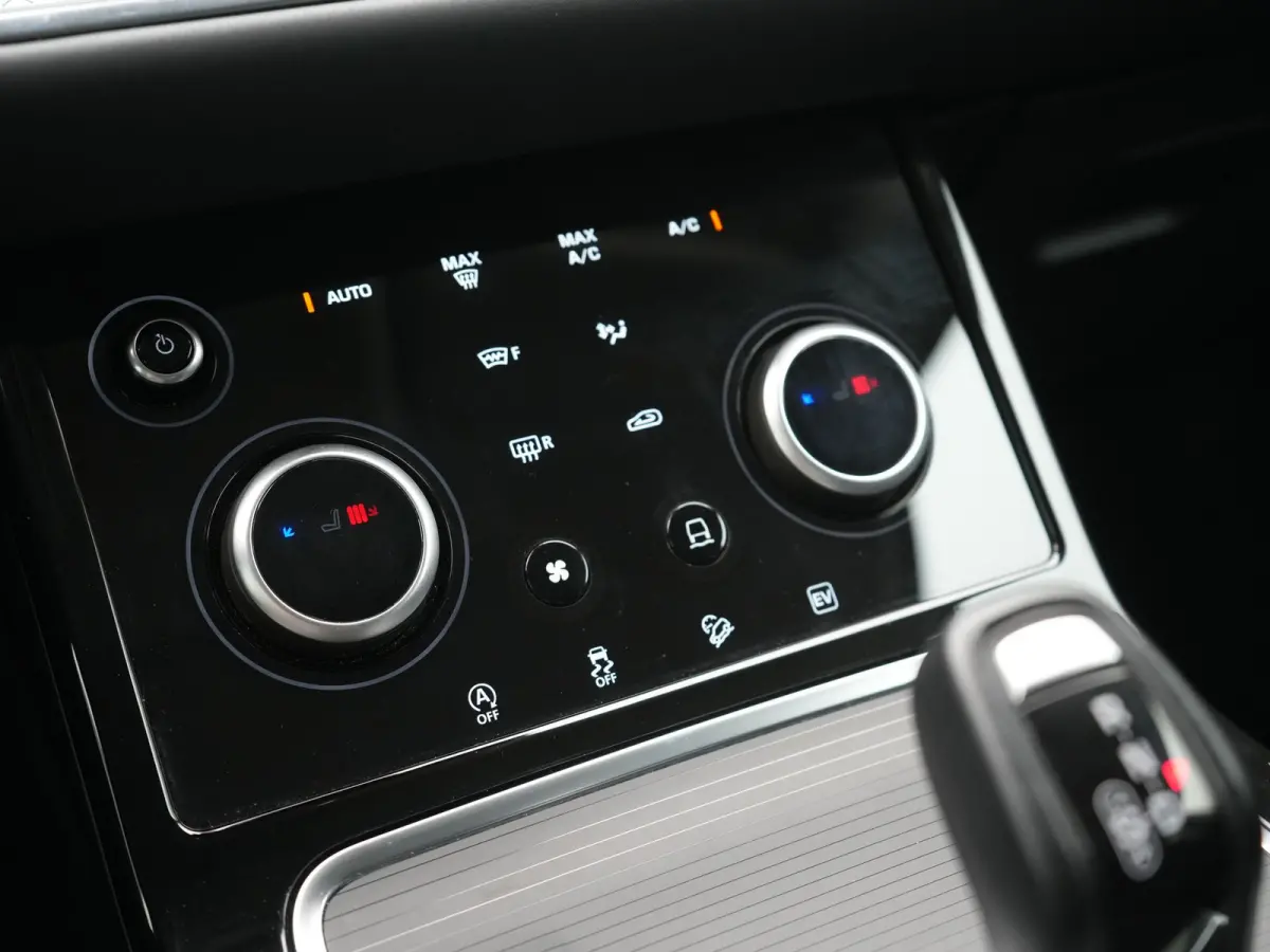P300e AWD S PHEV 309pk Dealer O.H. | Trekhaak Afn. | Adaptive Cruise | 360 Camera | Lederen Comfortstoelen Memory & Verwarmd | Keyless | Blis | Stuur Verwarmd | Apple Carplay | Navigatie | D