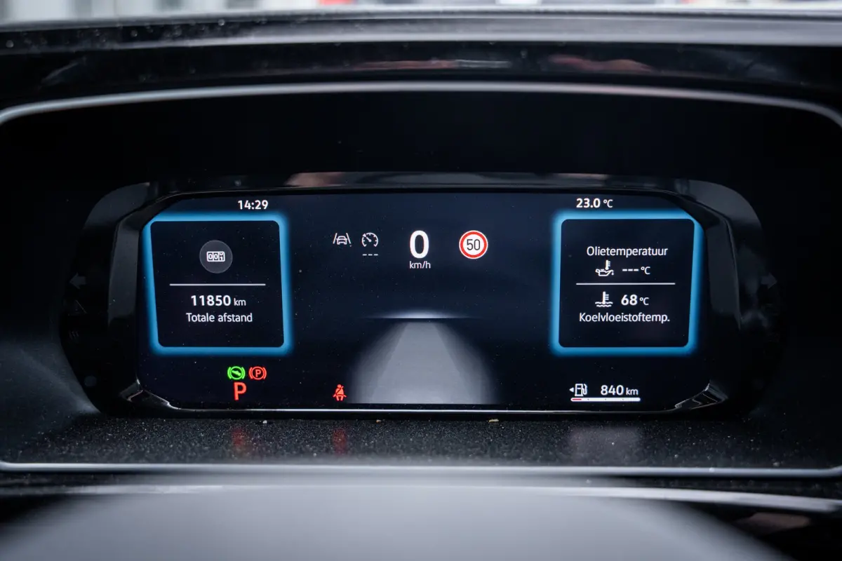 2.0 TDI Style | Achteruitrijcamera | Airco | Apple Carplay/Android Auto|telefoonintegratie premium