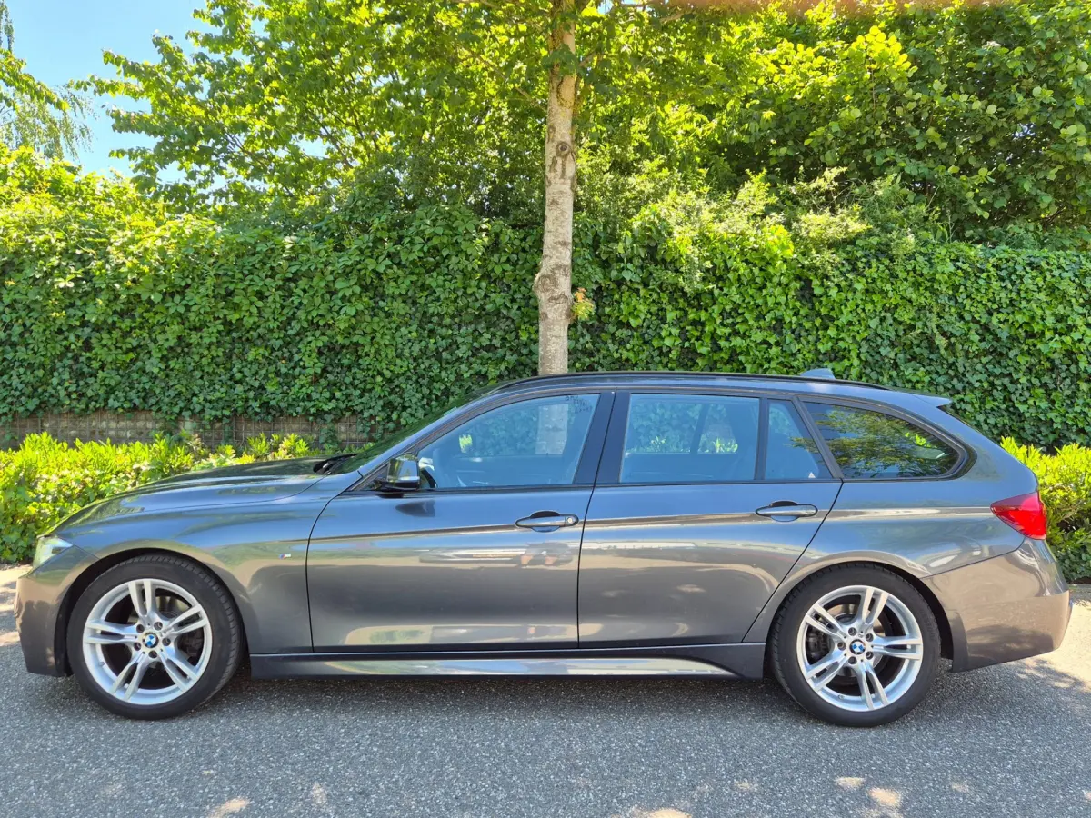M Sport Edition Apple CarPlay Trekhaak 18inch breedset 6WB Virtual dash NAP RIJKLAAR