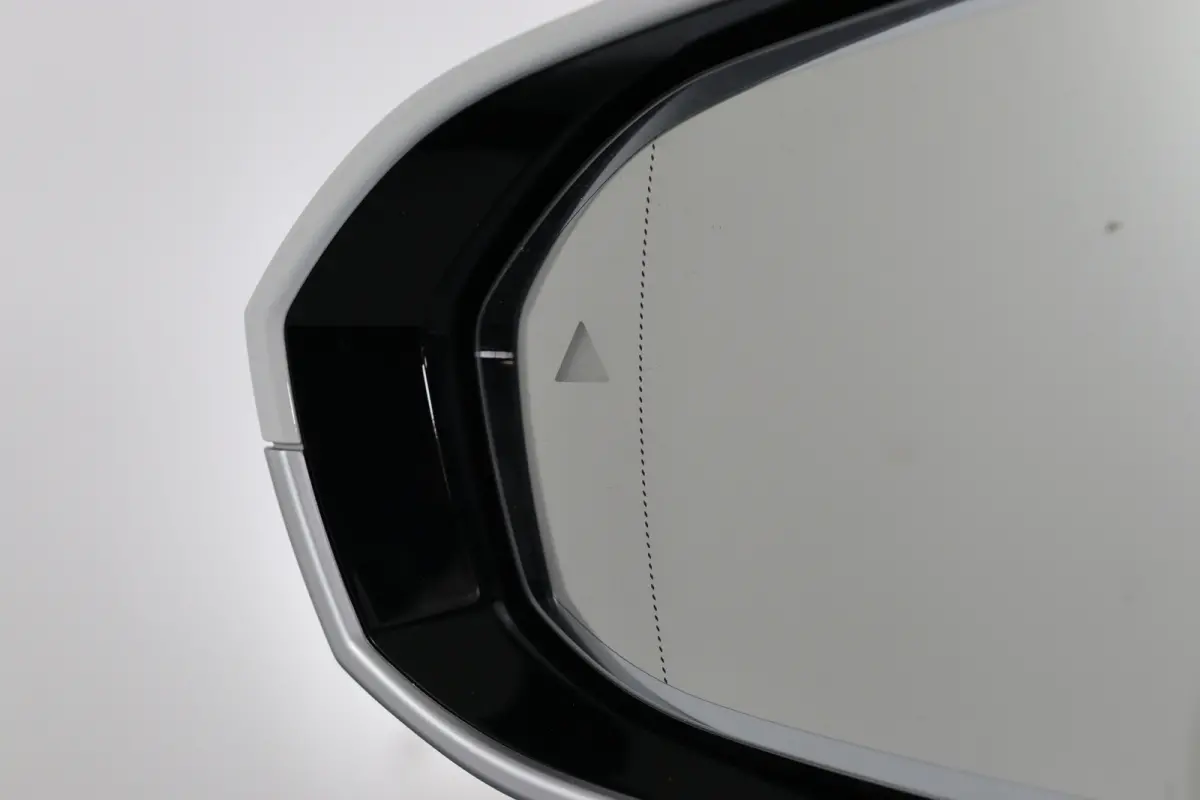 eDrive40 84kWh | Bowers&Wilkins | SOH 95% | Leder | Comfort Zetels | LED | Clima | Sfeerverlichting | Camera | Navi | Cruise Adaptive | Stoelverwarming | 20 Inch Velgen |