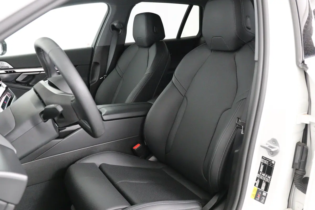 eDrive40 84kWh | Bowers&Wilkins | SOH 95% | Leder | Comfort Zetels | LED | Clima | Sfeerverlichting | Camera | Navi | Cruise Adaptive | Stoelverwarming | 20 Inch Velgen |