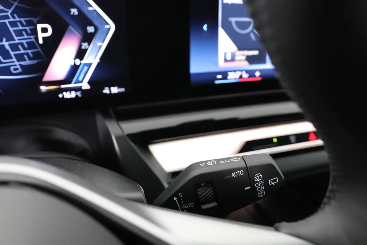 eDrive40 84kWh | Bowers&Wilkins | SOH 95% | Leder | Comfort Zetels | LED | Clima | Sfeerverlichting | Camera | Navi | Cruise Adaptive | Stoelverwarming | 20 Inch Velgen |