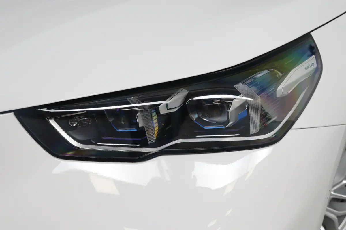 eDrive40 84kWh | Bowers&Wilkins | SOH 95% | Leder | Comfort Zetels | LED | Clima | Sfeerverlichting | Camera | Navi | Cruise Adaptive | Stoelverwarming | 20 Inch Velgen |