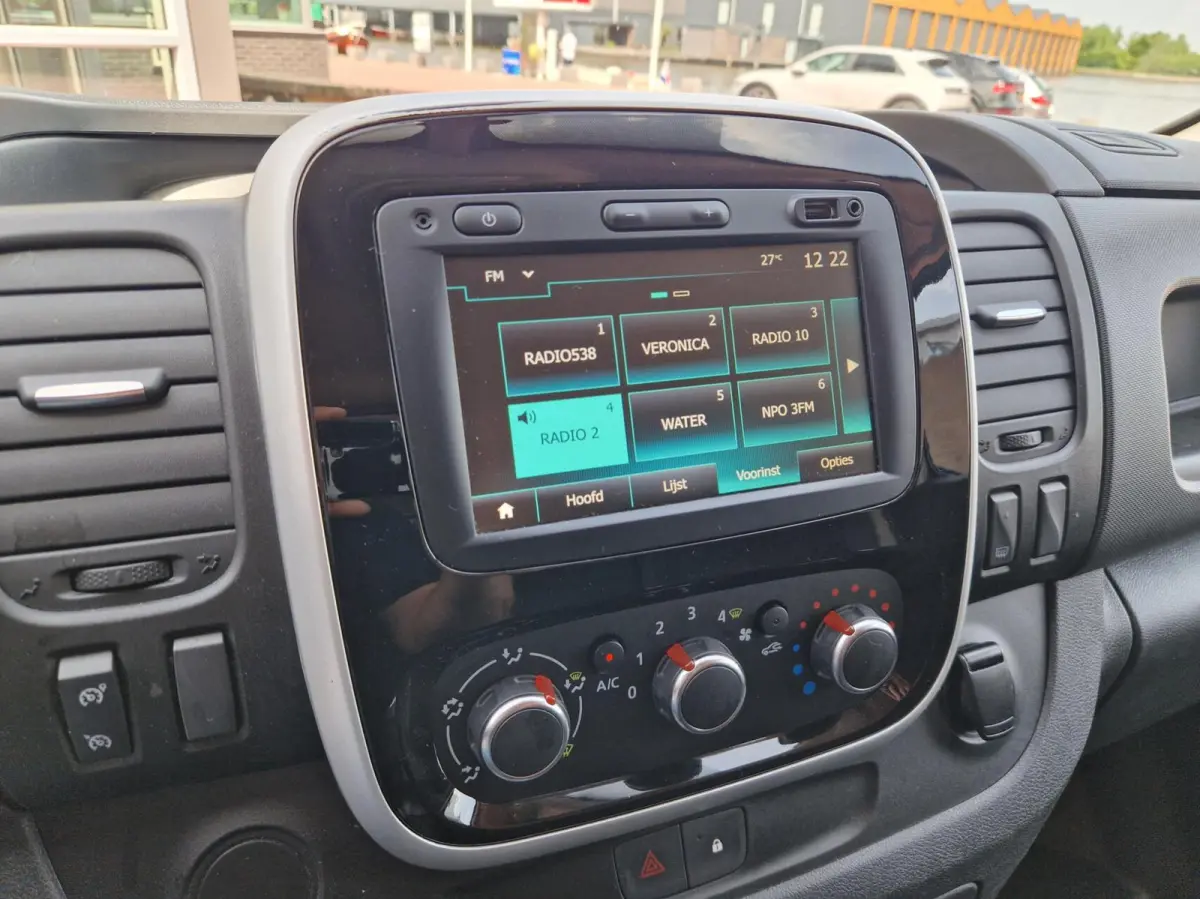 bestel 2.0 dCi 120 T29 L2H1 Business 6MND BOVAG| NAVI|CAMERA|TREKHAAK|PDC|AIRCO
