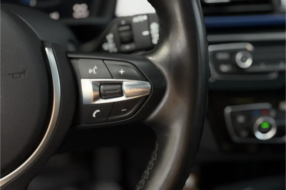 xDrive25e M-Sport | Panodak | Head-Up | Camera | Adaptive Cruise | Comfort Access | 35X op voorraad