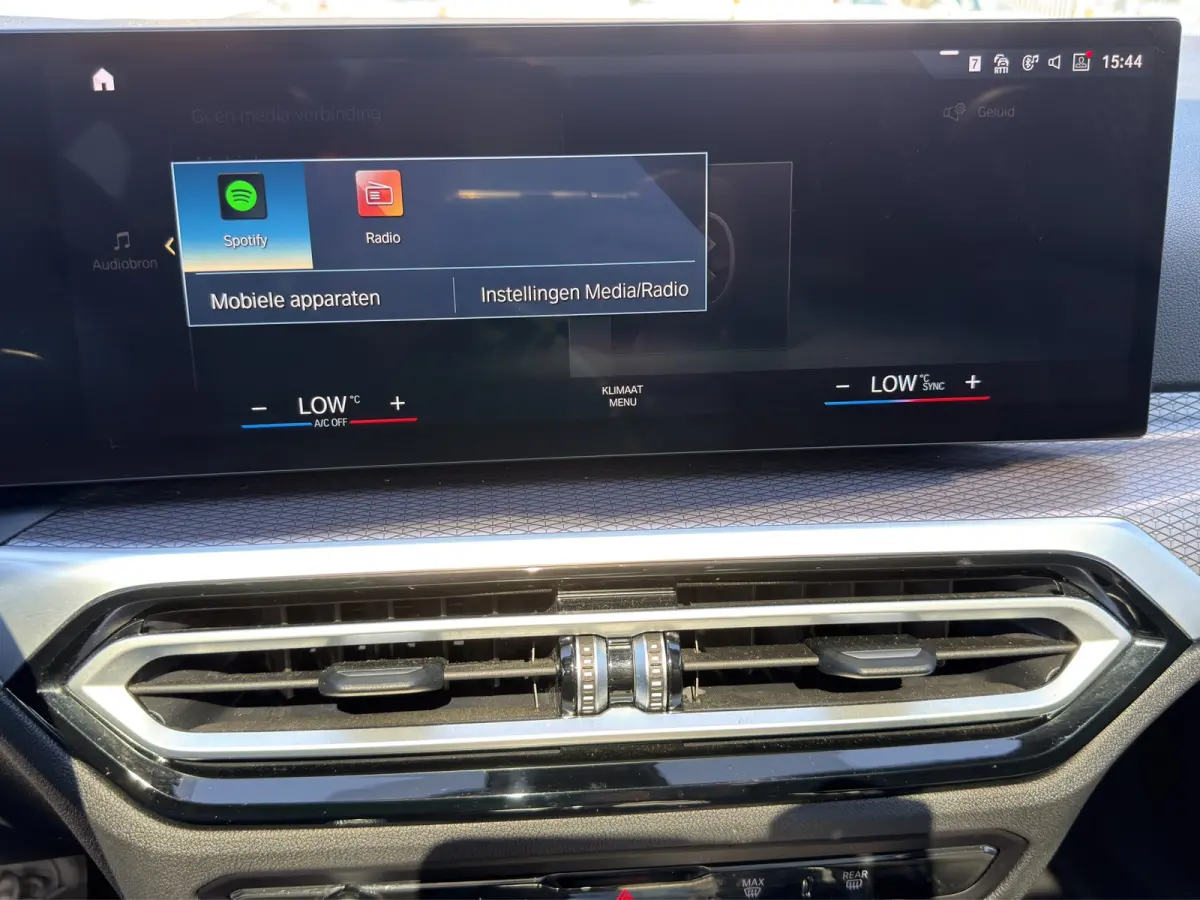 330e M-Sport Volleder | SoH 94% | 360 camera | Panoramadak | Cruise control adaptief | Verwarmd stuurwiel en stoelen |