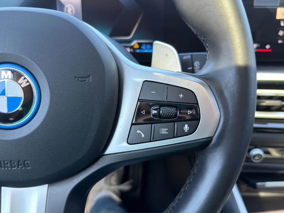 330e M-Sport Volleder | SoH 94% | 360 camera | Panoramadak | Cruise control adaptief | Verwarmd stuurwiel en stoelen |