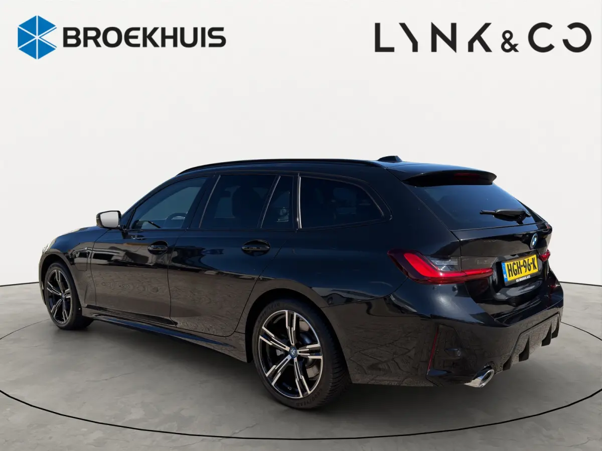 330e M-Sport Volleder | SoH 94% | 360 camera | Panoramadak | Cruise control adaptief | Verwarmd stuurwiel en stoelen |