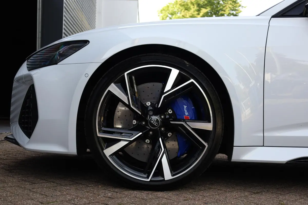RS 6 TFSI quattro |Pano |B&O Adv. |Keramische |Stoelvent. |Head-Up |4wielbesturing |Audi exclusive interieur