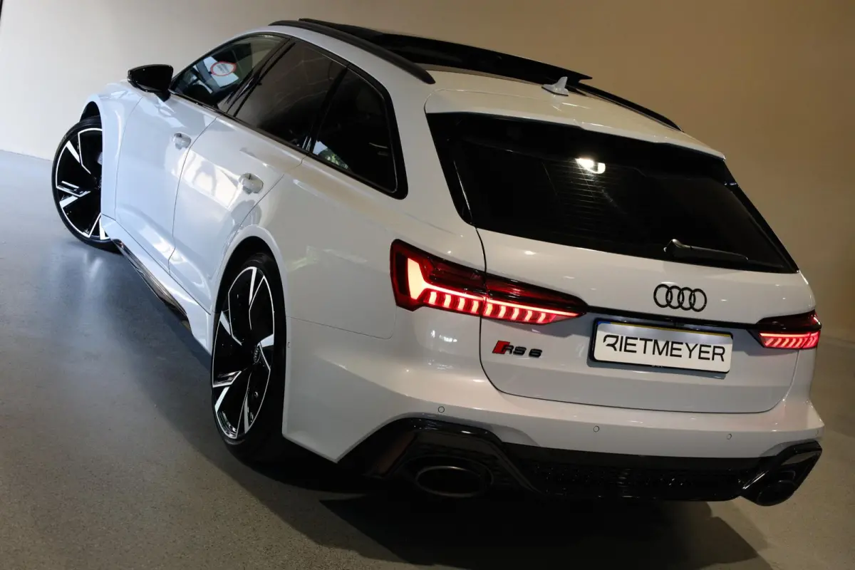 RS 6 TFSI quattro |Pano |B&O Adv. |Keramische |Stoelvent. |Head-Up |4wielbesturing |Audi exclusive interieur