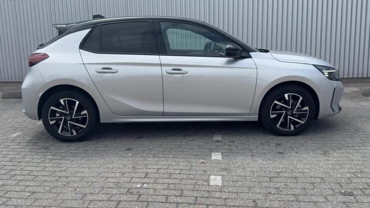 1.2 Turbo Hybrid GS Automaat | Camera | Keyless | Cruise Control | Apple Carplay / Android Auto | | Afwijkende dakkleur | Airco | Armsteun voor