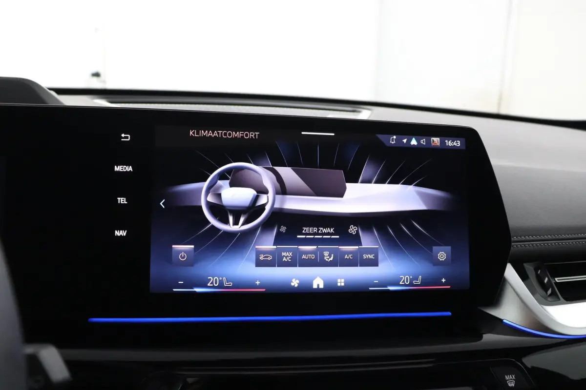 xDrive25e | SOH 100% | M Sportpakket Pro | Innovation Pack | Trekhaak | Panoramadak | Driving Assistant Plus