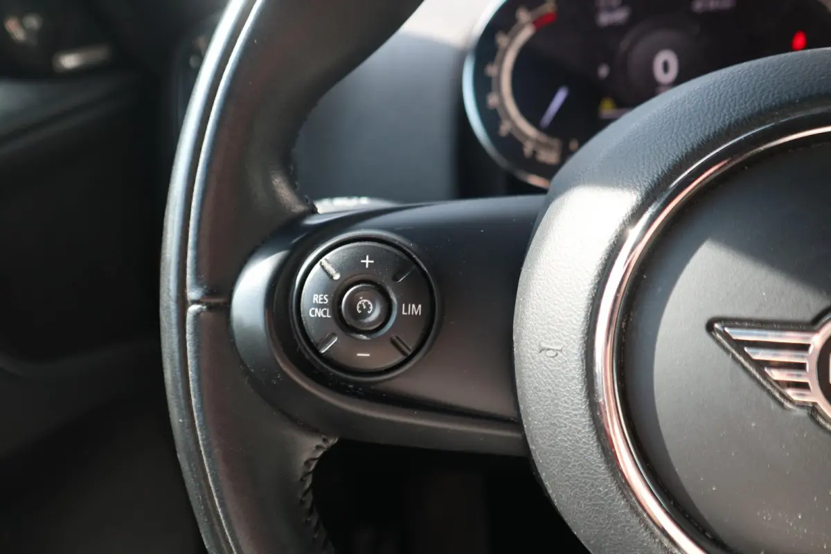 Cooper | Parkeersensoren achter | Comfort Acces | Harman Kardon | Piano black exterieur | Leder