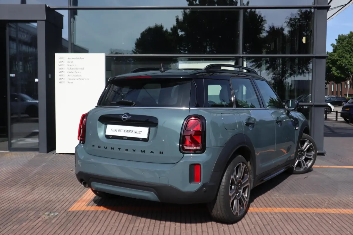 Cooper | Parkeersensoren achter | Comfort Acces | Harman Kardon | Piano black exterieur | Leder