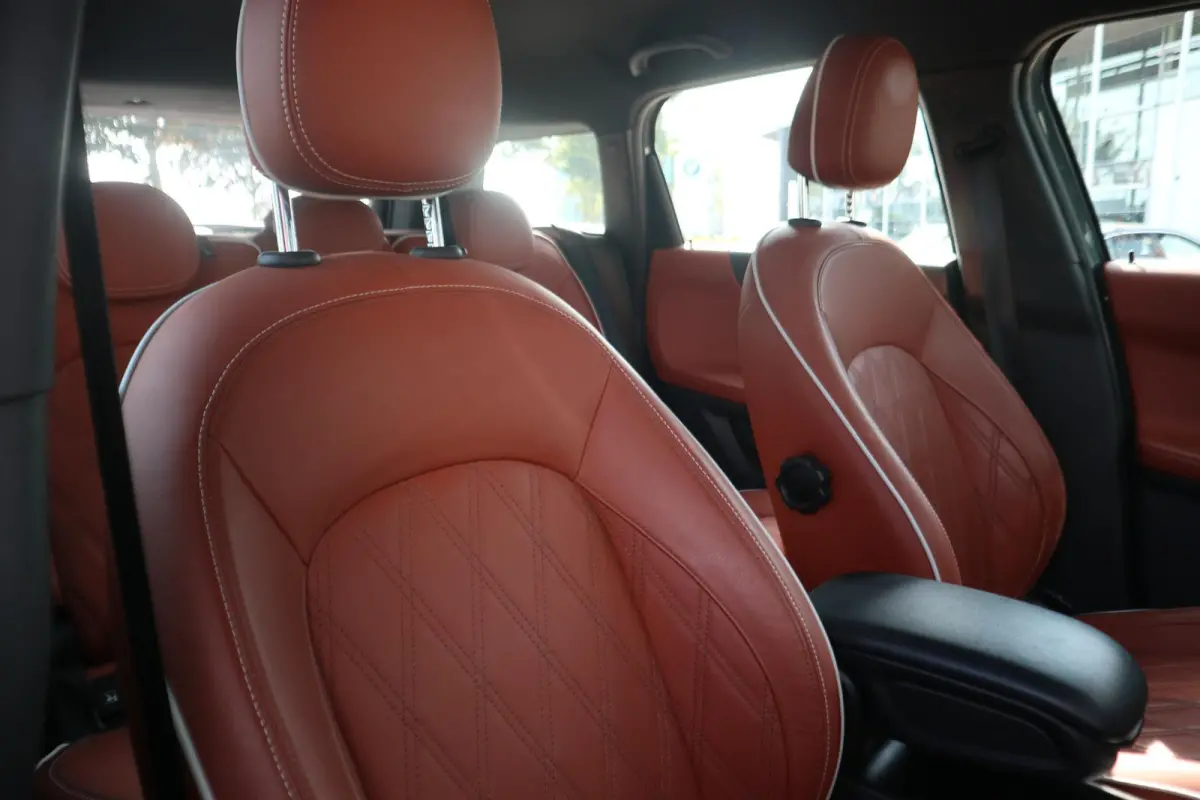 Cooper | Parkeersensoren achter | Comfort Acces | Harman Kardon | Piano black exterieur | Leder