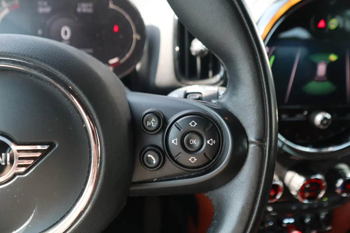 Cooper | Parkeersensoren achter | Comfort Acces | Harman Kardon | Piano black exterieur | Leder