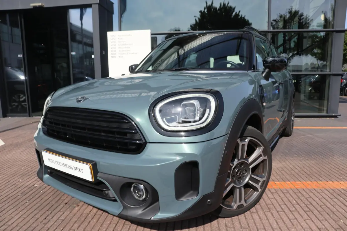 Cooper | Parkeersensoren achter | Comfort Acces | Harman Kardon | Piano black exterieur | Leder