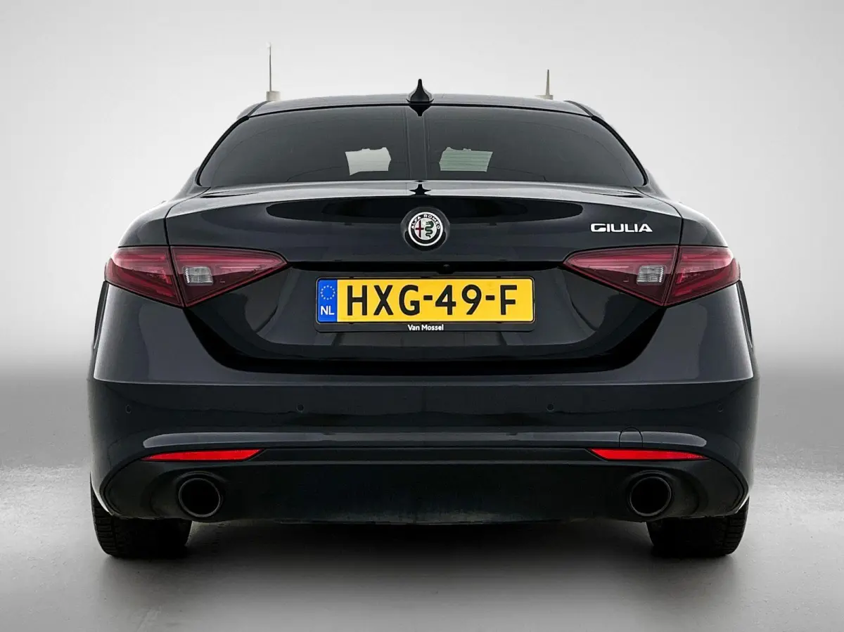 2.0T Sprint | AUTOMAAT | ACHTERUITRIJCAMERA | APPLE CARPLAY - ANDROID AUTO | HALF LEDER | PARKEERSENSOREN | DAB RADIO | ADAPTIVE CRUISE CONTROL | BI XENON |