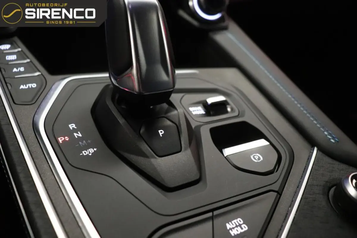 1.5| 360 camera met 3d view | panodak | stoelverwarming |Android auto & Apple carplay |dab | adaptive cruise control | sfeerverlichting |
