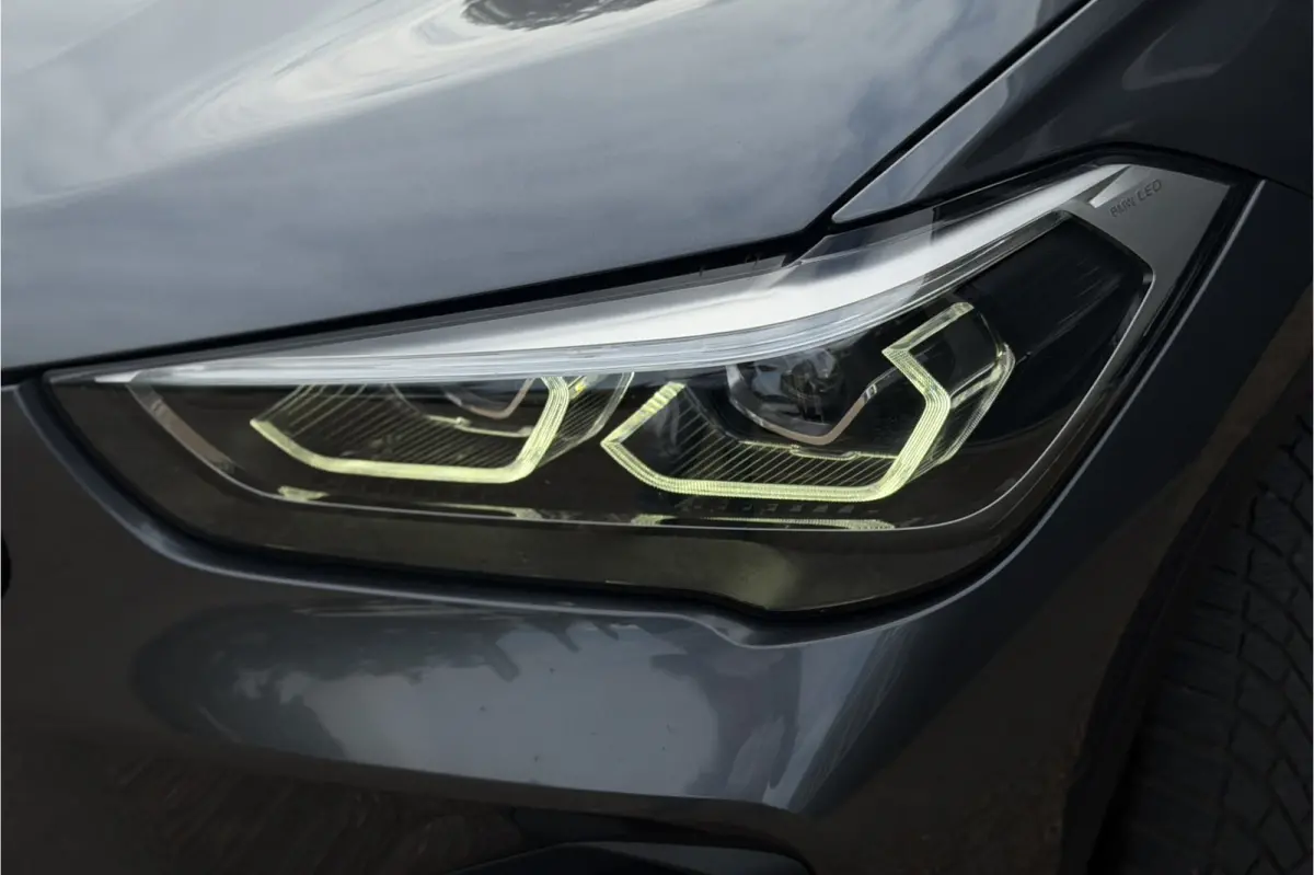 xDrive25e | Elektrische Klep | PDC V + A | LED | Apple Carplay | DAB | 35x op voorraad !